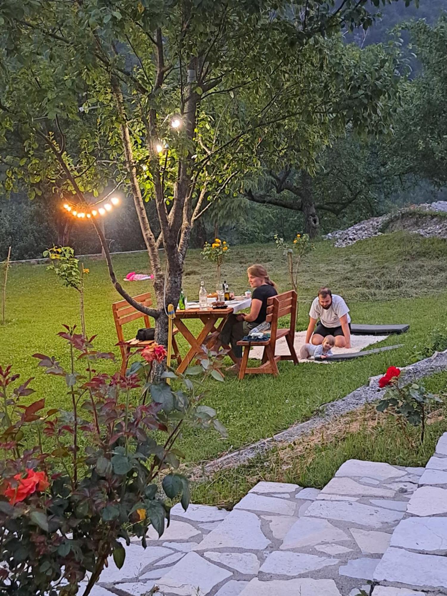Villa Gjecaj Guesthouse And Restaurant Theth Buitenkant foto