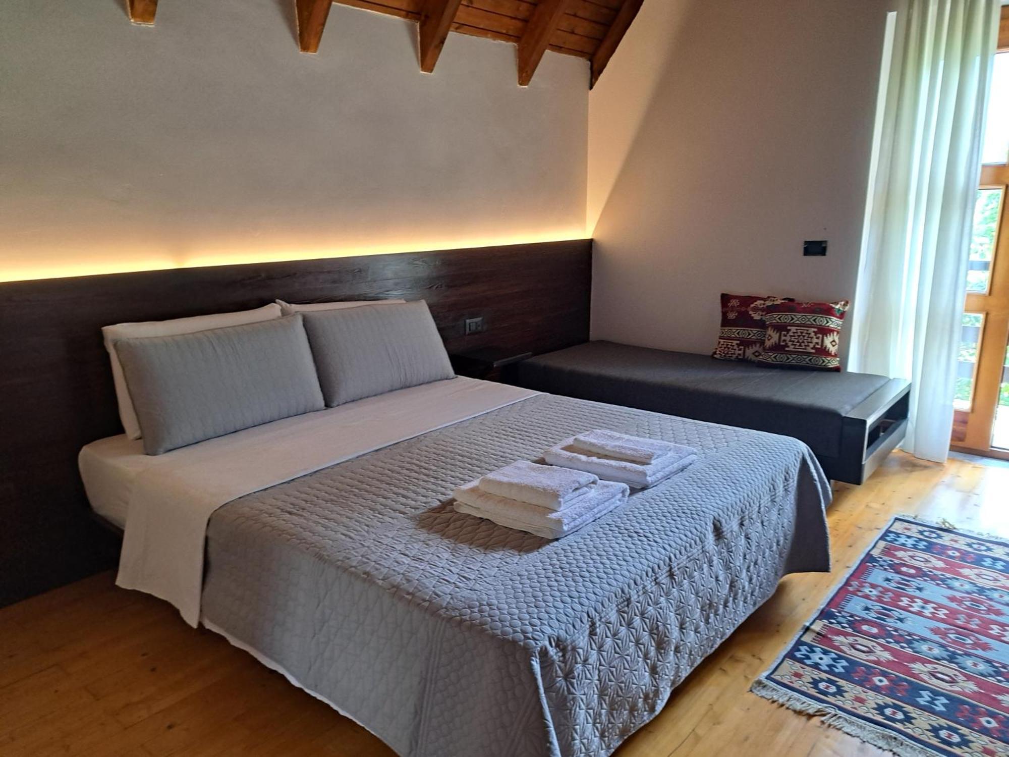 Villa Gjecaj Guesthouse And Restaurant Theth Buitenkant foto