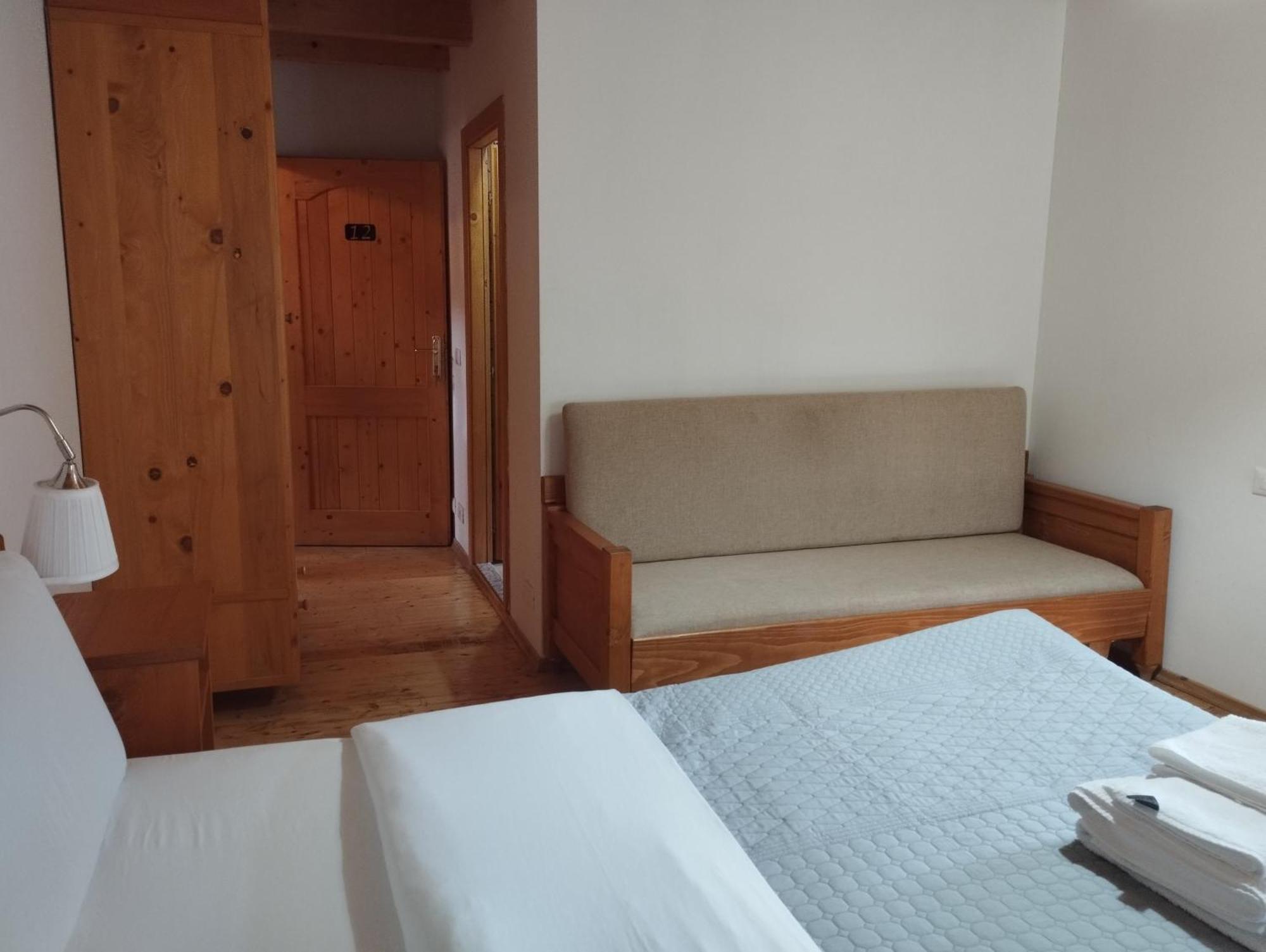 Villa Gjecaj Guesthouse And Restaurant Theth Buitenkant foto