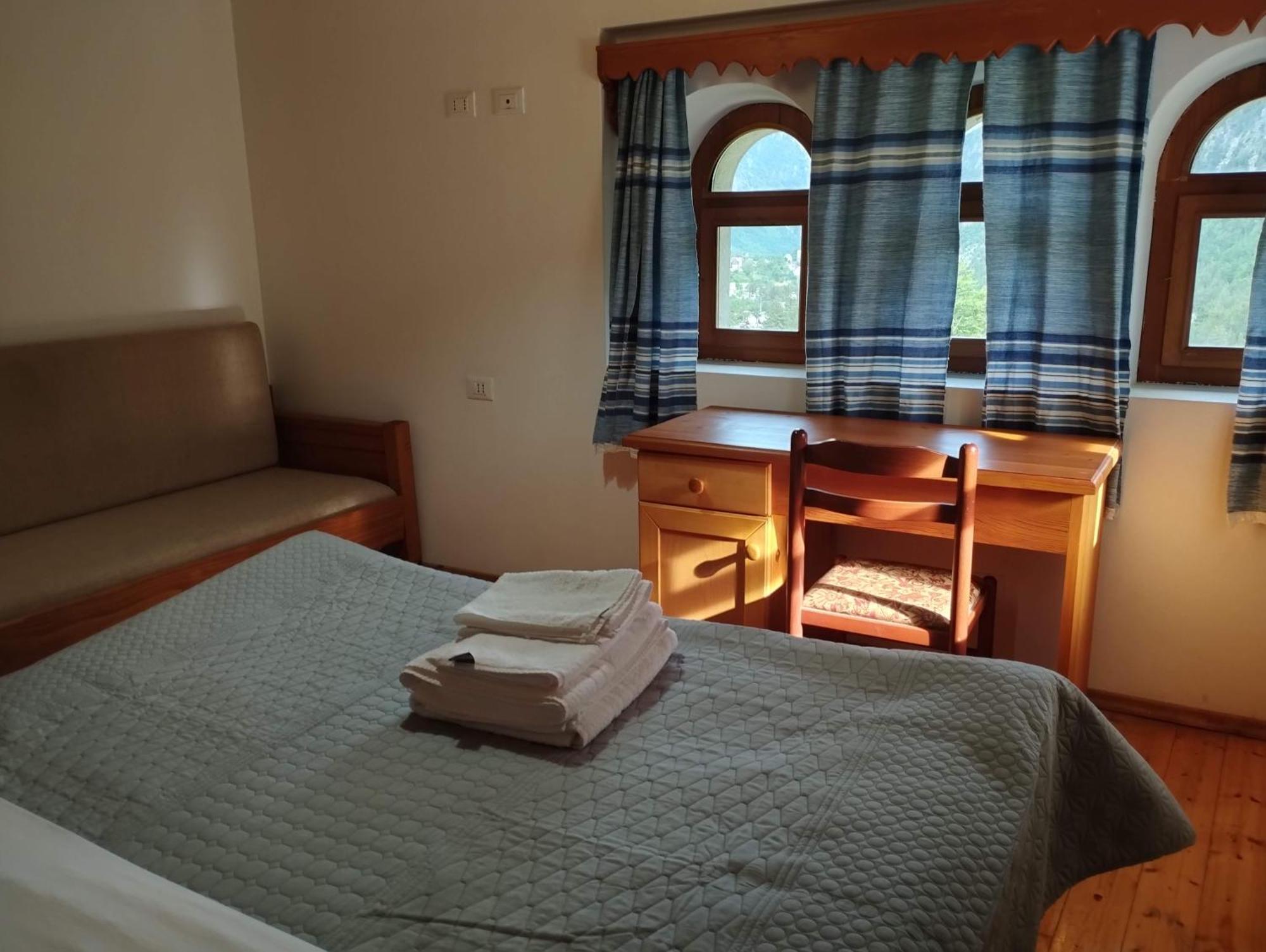 Villa Gjecaj Guesthouse And Restaurant Theth Buitenkant foto