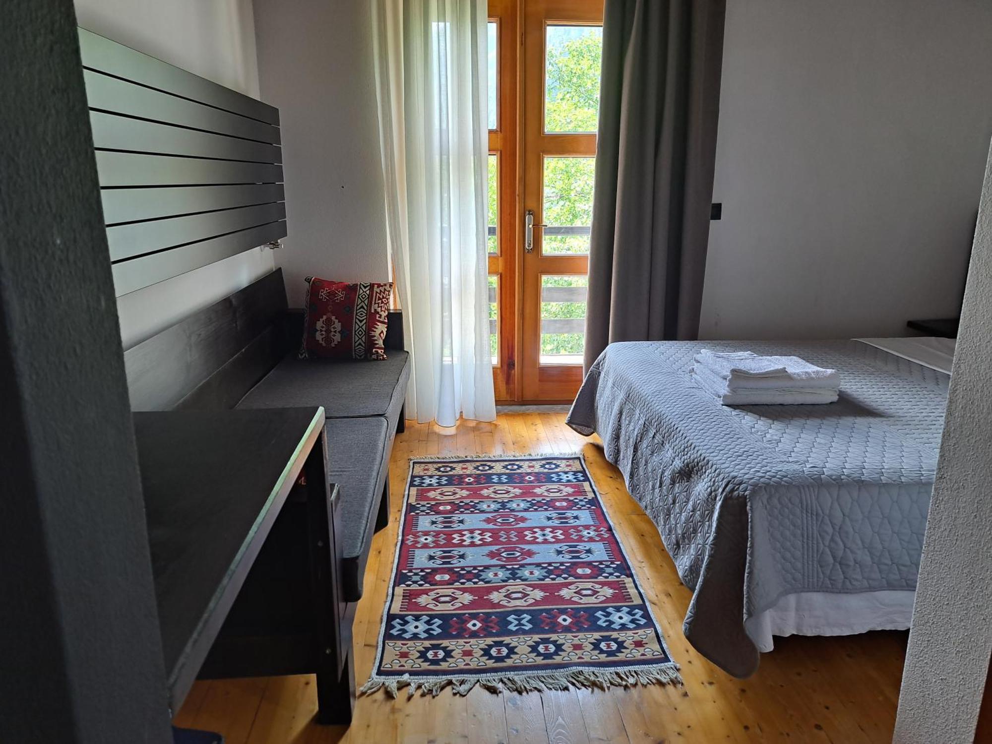 Villa Gjecaj Guesthouse And Restaurant Theth Buitenkant foto